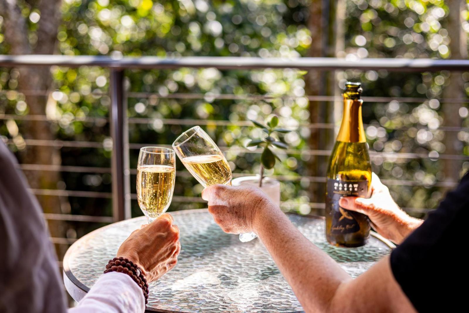 Tranquil Getaways On Obi Maleny Hotel Room photo